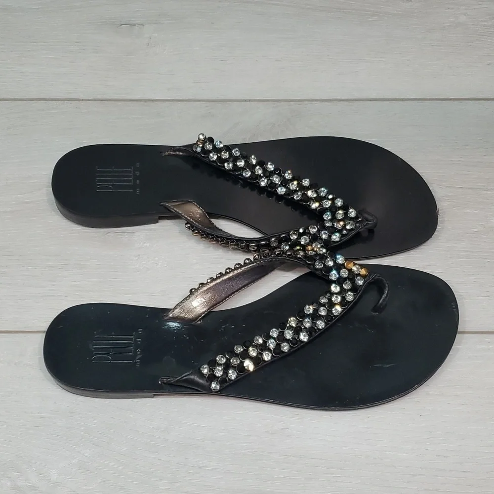 Pelle Moda Womens Rhinestone Strap Thong Sandals Flats Flip flop shoes sz 9M